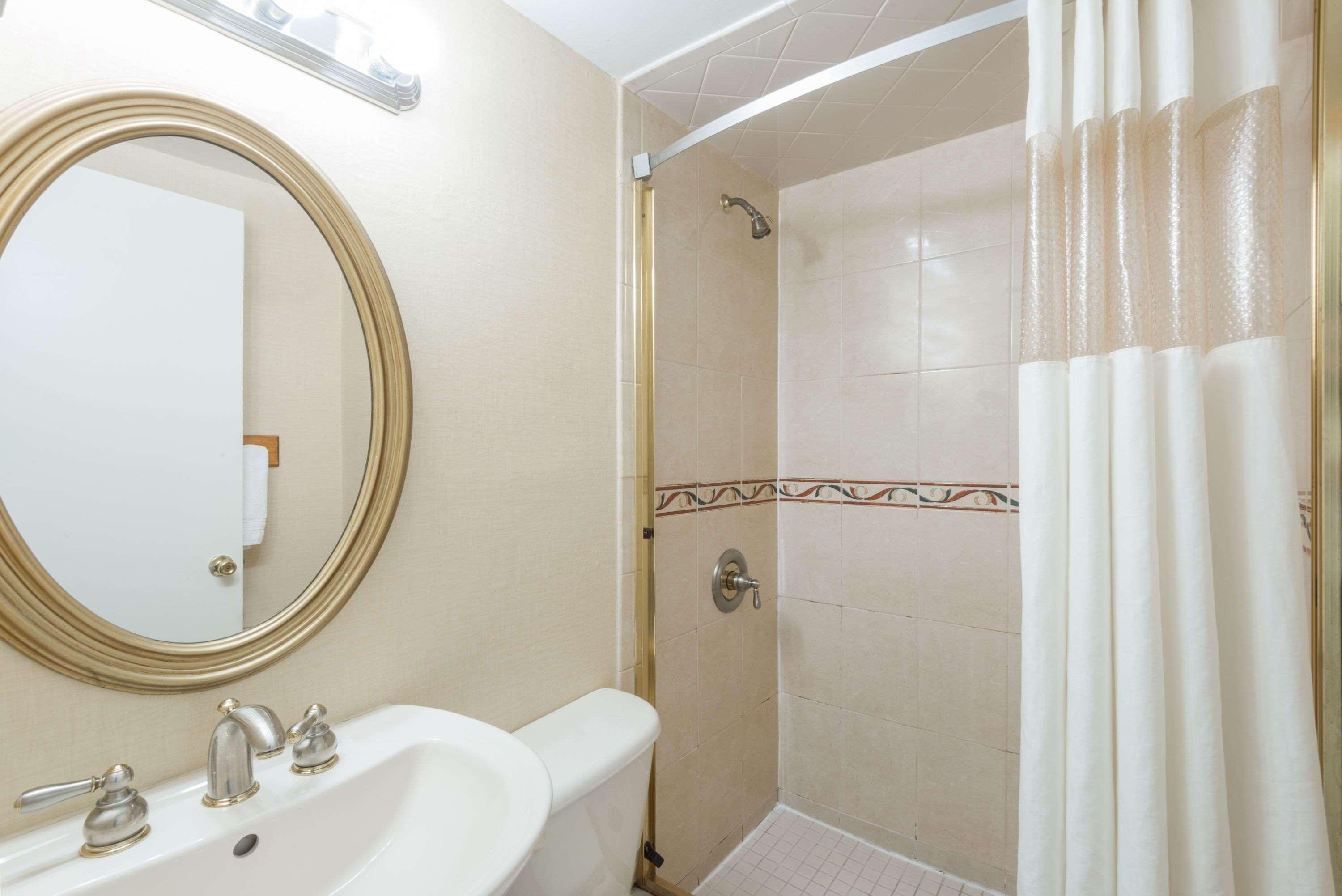 Howard Johnson By Wyndham Rocky Hill Εξωτερικό φωτογραφία